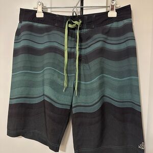 Prana Stretch Men's Wave Pattern Swim Shorts - Teal and Black